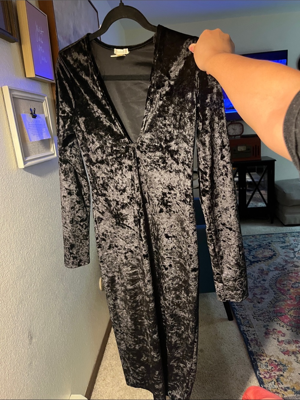 Velvet Long Sleeve Deep V Nightdress - Black